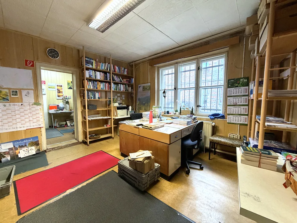 Büro 1