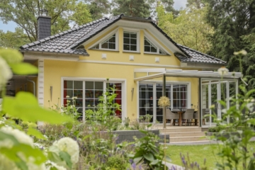 Eleganz & Idylle pur! | EFH am Waldrand | 150 m² Wfl. | 633 m² Grdst. | 4 Zimmer | sofort verfügbar, 14532 Stahnsdorf / Güterfelde, Einfamilienhaus